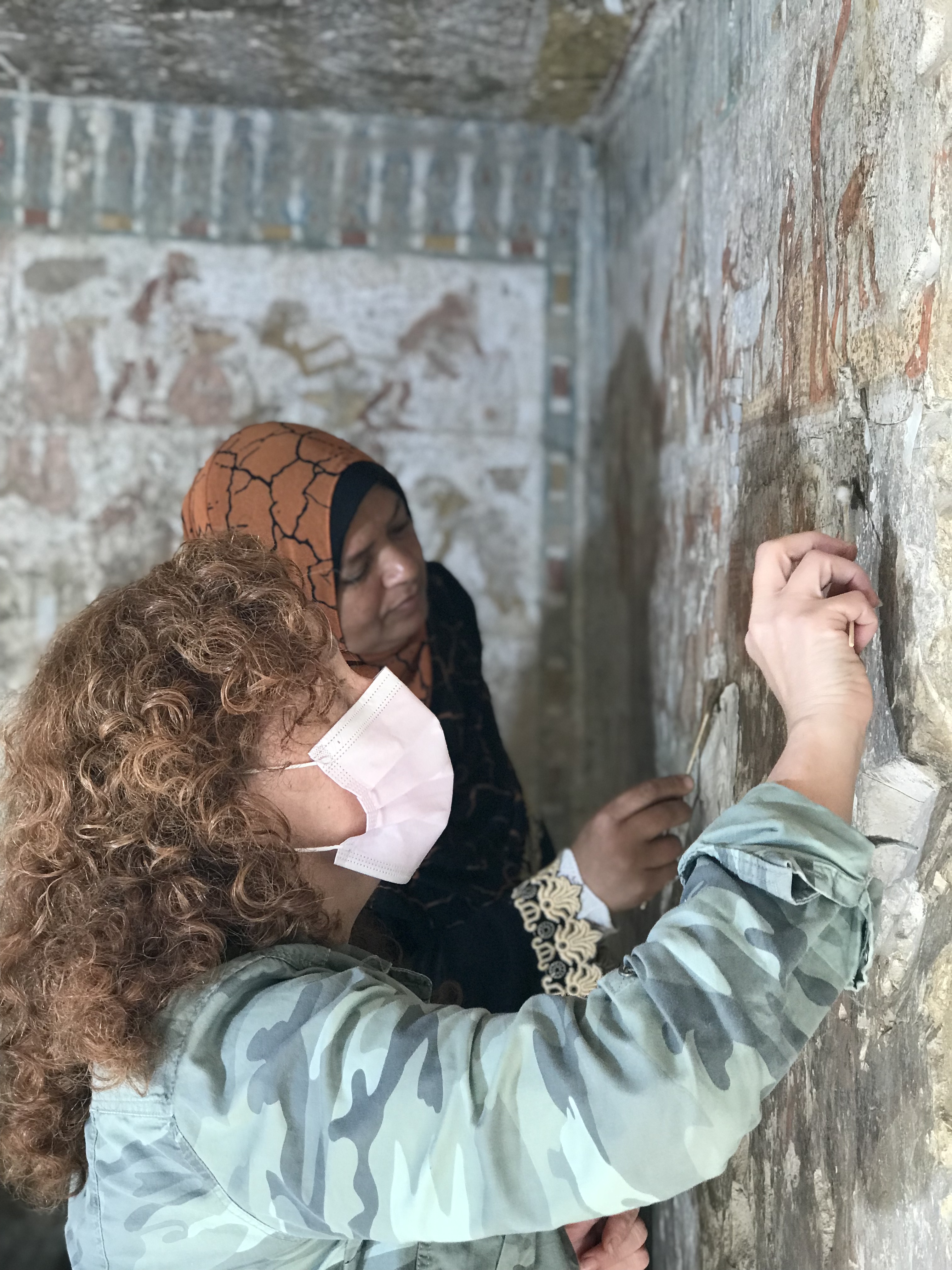 Equipo Conservación. Limpieza sobre PA4.jpg